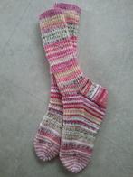 Mooie nieuwe handgebreide warme dikke sokken maat 36/38, Kleding | Dames, Sokken en Kousen, Ophalen of Verzenden, Nieuw, Sokken en Kniesokken