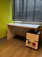 Toffe FC Barcelona bed, bureau en wandplanken, Huis en Inrichting, Bureaus, Zo goed als nieuw, Ophalen, Bureau