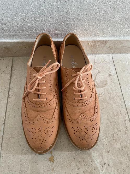 Hogan: z.g.a.n. broques veterschoen maat 37,5 - 38, Kleding | Dames, Schoenen, Zo goed als nieuw, Overige typen, Bruin, Verzenden