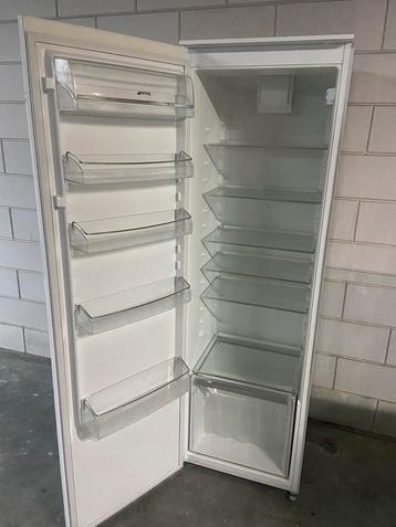 Smeg Inbouw Koelkast - Stijlvol & Ruim beschikbaar voor biedingen