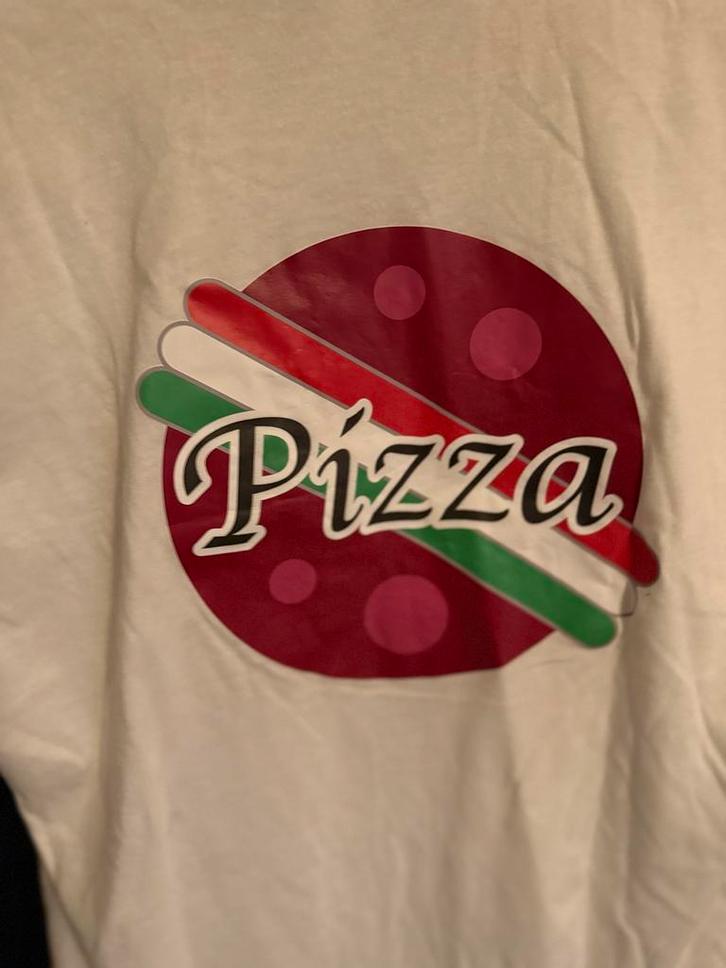 Wit T-shirt met Pizza Print maat s, Kleding | Dames, T-shirts, Zo goed als nieuw, Maat 36 (S), Wit, Korte mouw, Ophalen of Verzenden