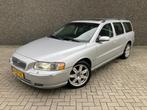 Volvo V70 2.4 T5 Summum Geartronic 2004 Grijs, Auto's, Volvo, 1800 kg, Zwart, 2401 cc, 83 €/maand