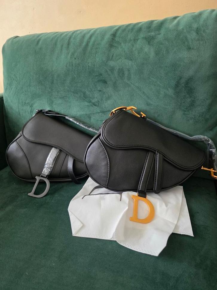 2x Dior Zwarte Tassen, verschillende kwaliteit, Sieraden, Tassen en Uiterlijk, Tassen | Damestassen, Zwart, Ophalen of Verzenden