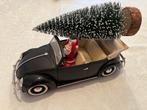 Kerst modelauto met kerstman en kerstboom 1:18 (25 a 30cm), Ophalen of Verzenden, Gebruikt, Auto