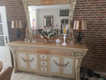 Dressoir en tv kast beschikbaar voor biedingen