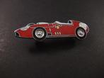 Ferrari Dino 246 Formule 1-wagen startnummer 24, speld, Verzamelen, Speldjes, Pins en Buttons, Verzenden, Gebruikt, Overige onderwerpen
