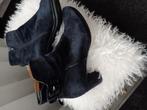 Te Koop: POCCO PAZZA LAARSJES,  mt 42. Donkerblauw.(J-84)., Kleding | Dames, Schoenen, Blauw, Ophalen of Verzenden, Zo goed als nieuw