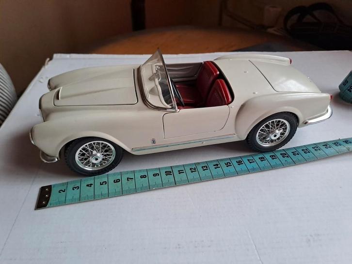Burago Lancia Aurelia B24 Spider 1955 Modelauto, Hobby en Vrije tijd, Modelauto's | 1:18, Zo goed als nieuw, Bburago, Ophalen of Verzenden