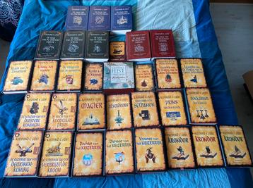 Complete Raymond E. Feist Collectie 32 Fantasyboeken beschikbaar voor biedingen
