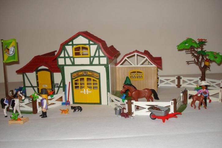 6926  Paardrijclub /Manege en 5685  Buitenrit /Paardrijles, Kinderen en Baby's, Speelgoed | Playmobil, Zo goed als nieuw, Complete set