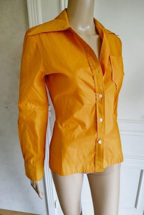 vintage blouse oranje van kleur, Kleding | Dames, Blouses en Tunieken, Zo goed als nieuw, Maat 38/40 (M), Oranje, Verzenden