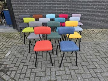 Marko schoolstoelen speciaal model nieuw gestoffeerd  beschikbaar voor biedingen