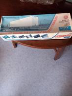 Great Dane 40 ft. Dry Goods Trailer Model Kit nieuw, Overige merken, 1:32 tot 1:50, Nieuw, Ophalen of Verzenden