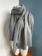 Zara accessoires grijs gebreide wollige grote sjaal, Maat 46/48 (XL) of groter, Ophalen of Verzenden, Zo goed als nieuw, X
