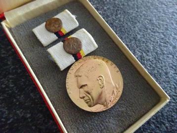 DDR:  Dr Theodor Neubauer Medaille beschikbaar voor biedingen