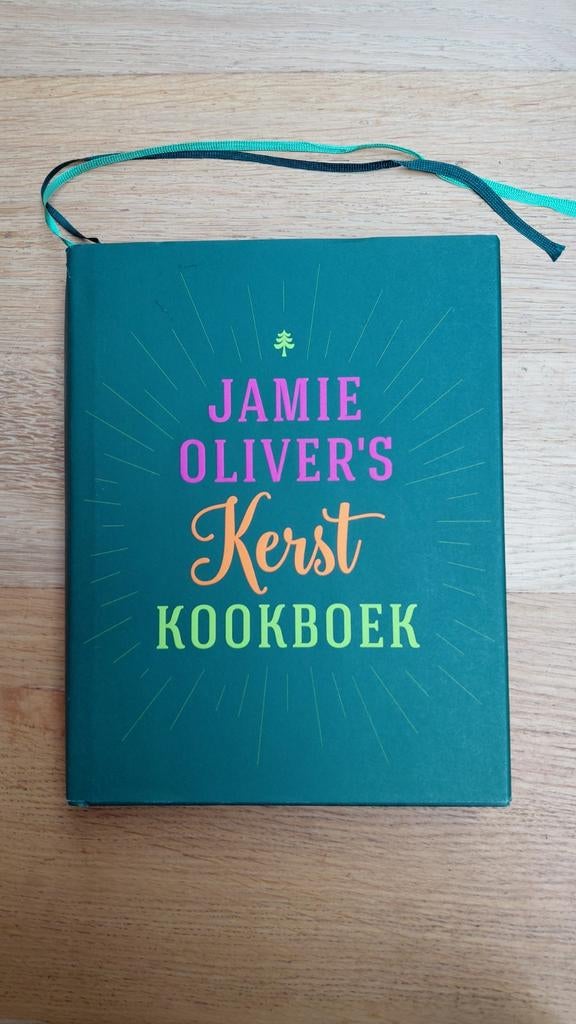 Jamie Oliver's Kerst Kookboek - Zo goed als nieuw!, Boeken, Kookboeken, Gezond koken, Ophalen of Verzenden, Zo goed als nieuw