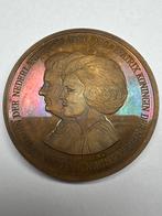 Bronzen penning troonwissel Juliana Beatrix 1980, Ophalen of Verzenden, Brons