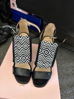 Zwarte leren sandalen hoge hak maat 38, Kleding | Dames, Schoenen, Fashionchick, Zwart, Zo goed als nieuw, Sandalen of Muiltjes