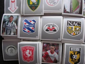  voetbalplaatjes AH 2010-2011en bijbehorende symbolen beschikbaar voor biedingen