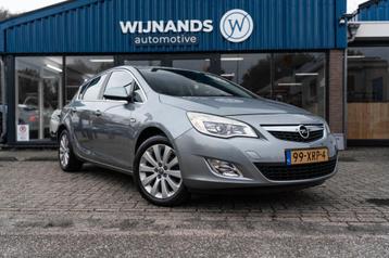 Opel Astra 1.4 Turbo Cosmo Trekhaak Clima Cruise Multimedia beschikbaar voor biedingen