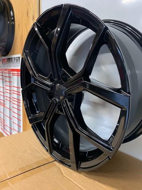 17" Velgen Faro look 5x100 NIEUW VW Polo SEAT SKODA, Auto-onderdelen, Banden en Velgen, 215 mm, Velg(en), Nieuw, 17 inch