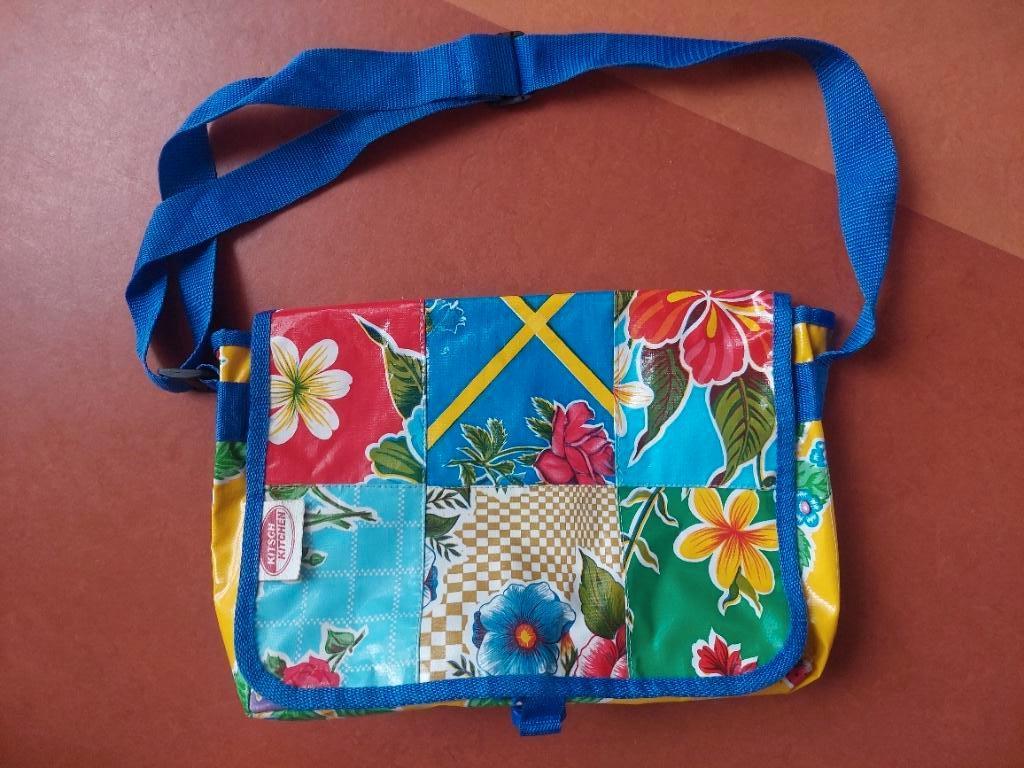 schoudertas, babytas, luiertas Kitsch & kitchen, Kinderen en Baby's, Luiertassen, Gebruikt, Schoudertas, Ophalen of Verzenden