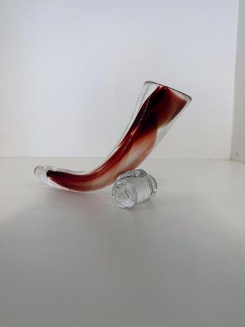 Glazen sculptuur met salamander-signatuur beschikbaar voor biedingen