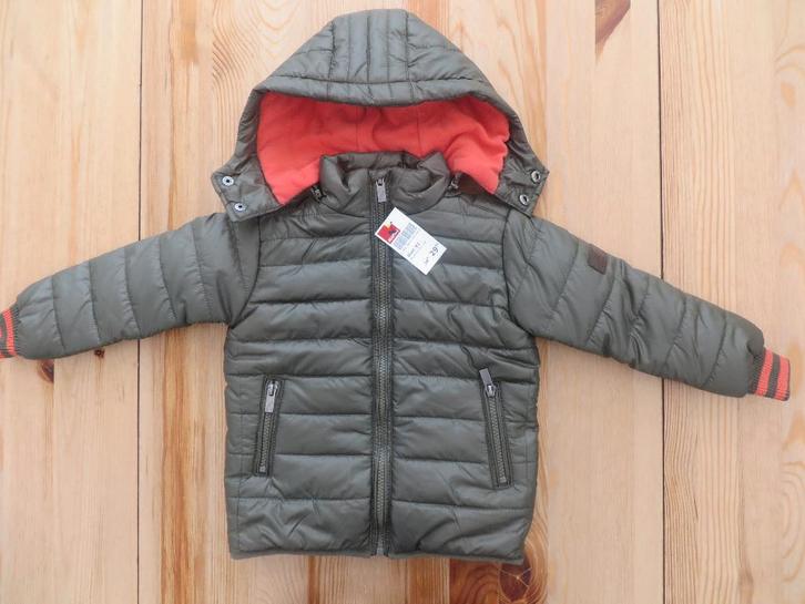 Nieuwe groene winterjas Oiboi maat 92, Kinderen en Baby's, Kinderkleding | Maat 92, Nieuw, Jongen, Jas, Ophalen of Verzenden