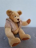 Handgemaakte beer met vestje, Verzamelen, Ophalen of Verzenden, Zo goed als nieuw, Stoffen beer, Overige merken