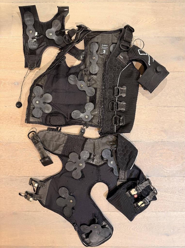 XBody EMS SUITS 3.0 DROOG & NAT, Sport en Fitness, Ophalen of Verzenden, Gebruikt