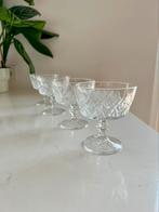 4 rijkbewerkte coupeglazen. Vintage conctailglas, Ophalen of Verzenden, Zo goed als nieuw, Overige typen