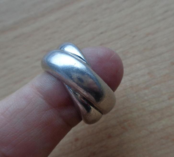 zilveren TiSento cross over ring [106], Sieraden, Tassen en Uiterlijk, Ringen, Zo goed als nieuw, Dame, Kleiner dan 17, Zilver