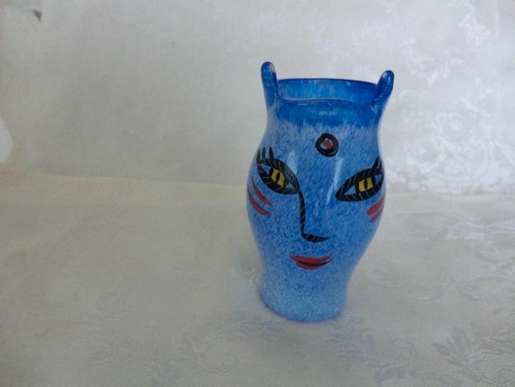 Kosta Boda Open Minds van Ulrica Hydman-Vallien 9,5 cm, Antiek en Kunst, Antiek | Glas en Kristal, Ophalen of Verzenden