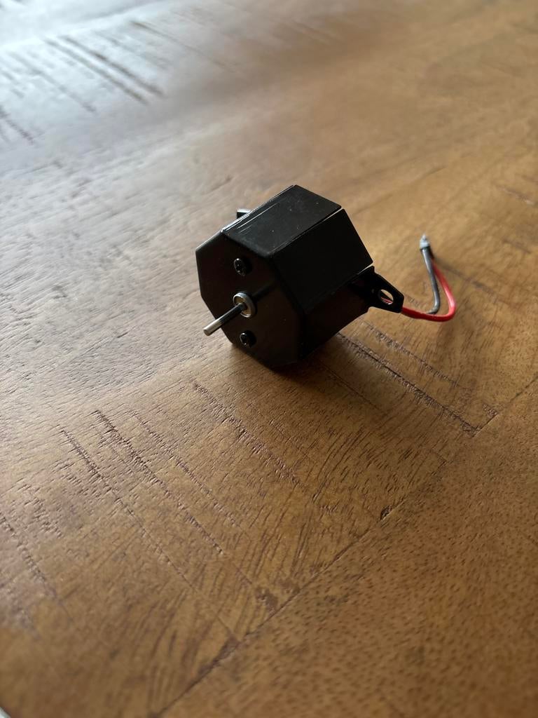 Kleine Electro Motor voor Peltier Element (TEC), Hobby en Vrije tijd, Elektronica-componenten, Ophalen of Verzenden