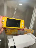 Nintendo switch lite geel met beschermhoes en doos
