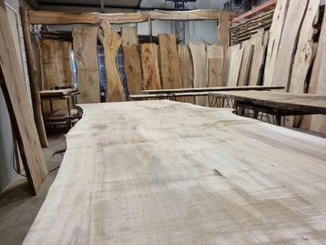 Massief boomstamtafel wandplanken vensterbanken beschikbaar voor biedingen
