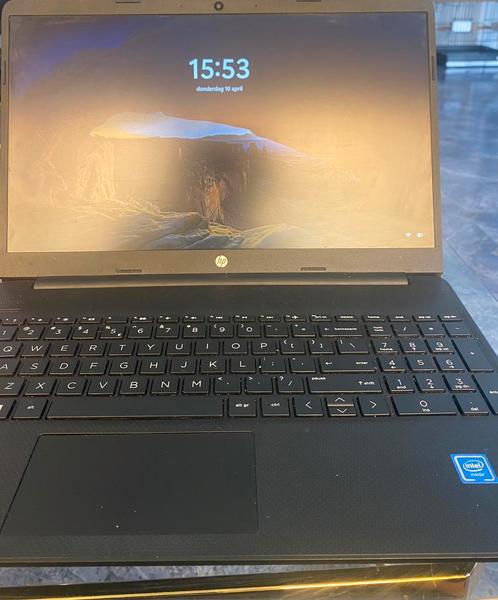 HP Laptop + Hoes, Computers en Software, Windows Laptops, Zo goed als nieuw, 15 inch, 2 tot 3 Ghz, Ophalen