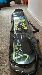 Burton snowboard incl.hoes bindingen, slot en verstelsleutel, Sport en Fitness, Snowboarden, Ophalen, Gebruikt, Board