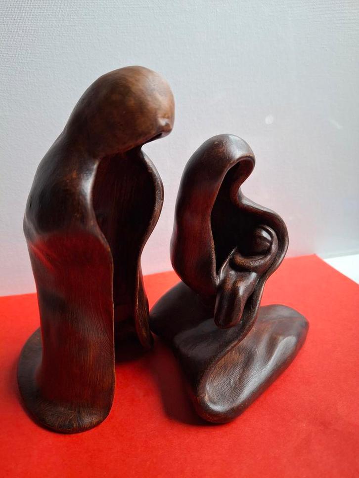 Twee unieke beeldjes van  Maria en kind  en Jozef, Antiek en Kunst, Kunst | Beelden en Houtsnijwerken, Ophalen of Verzenden