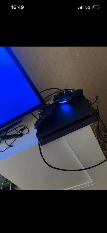 PlayStation 4 (1controller ) beschikbaar voor biedingen