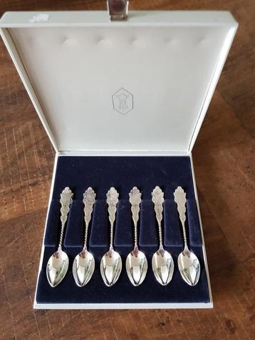6 verzilverde lepeltjes Niekerk origineel doosje, hanekam. beschikbaar voor biedingen