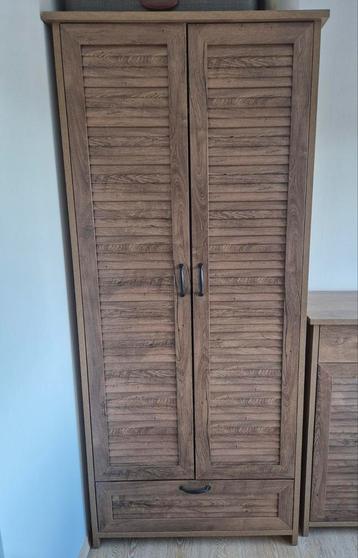 Kledingkast Wild eiken 89x 52x 199 met lade, roede, legplank beschikbaar voor biedingen