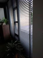 Zwarte luxaflex, Huis en Inrichting, Stoffering | Gordijnen en Lamellen, Ophalen, Zo goed als nieuw, 200 cm of meer