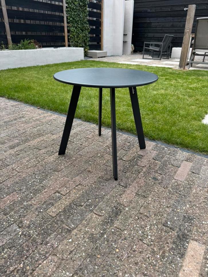 Manifesto Bovezzo bijzet tuintafel nieuw, antreciet, ø 50cm, Tuin en Terras, Tuintafels, Nieuw, Rond, Metaal, Ophalen of Verzenden
