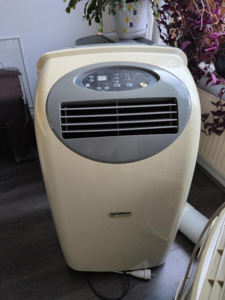 Mobiele airco werkt goed 14.000Btu/h, 1550W, Witgoed en Apparatuur, Airco's, Zo goed als nieuw, Mobiele airco, 100 m³ of groter