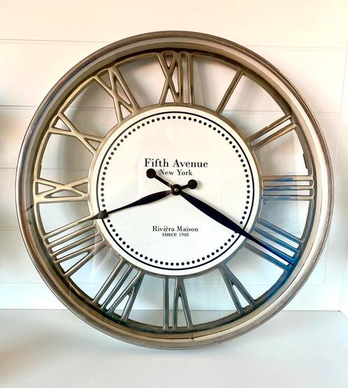 Riviera Maison wand klok zilver metaal, Huis en Inrichting, Woonaccessoires | Klokken, Zo goed als nieuw, Ophalen of Verzenden
