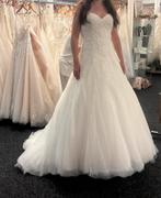 Nieuwe trouwjurk. Nooit vermaakt of gedragen., Ophalen of Verzenden, Nieuw, Wit, Trouwjurk