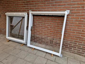 Velux Dakraam Kunstof GGU-S06  114 x 118 cm beschikbaar voor biedingen
