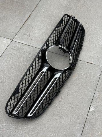 Mercedes Grill beschikbaar voor biedingen
