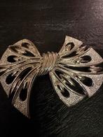 Vintage Monet Strik Zilverkleurige Broche, Overige materialen, 4 tot 7 cm, Gebruikt, Monet
